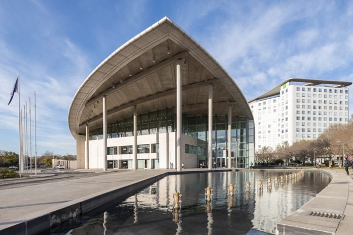LOS VENUES SE ADAPTAN A LOS EVENTOS HÍBRIDOS