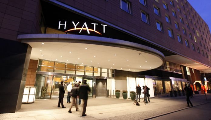 HYATT COMPRARÁ APPLE LEISURE GROUP