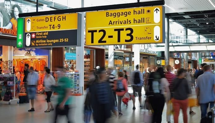 LOS VIAJEROS APRUEBAN LA TECNOLOGÍA BIOMÉTRICA EN AEROPUERTOS