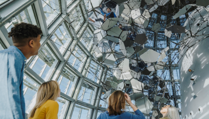 LA TORRE GLORIES DE BARCELONA ABRE SU MIRADOR A EVENTOS PRIVADOS