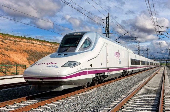 RENFE MEJORA SU OFERTA PARA EMPRESAS Y GRUPOS