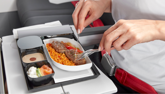 EL DESPERDICIO ALIMENTARIO SUPONE EL 18% DE LOS RESIDUOS DE UN VUELO
