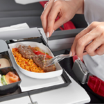 EL DESPERDICIO ALIMENTARIO SUPONE EL 18% DE LOS RESIDUOS DE UN VUELO